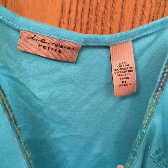 Blue sequined ie relaxed tank top - Picture 3 of 3